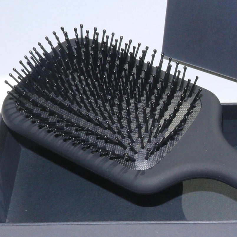 THE BLOWOUT BRUSH